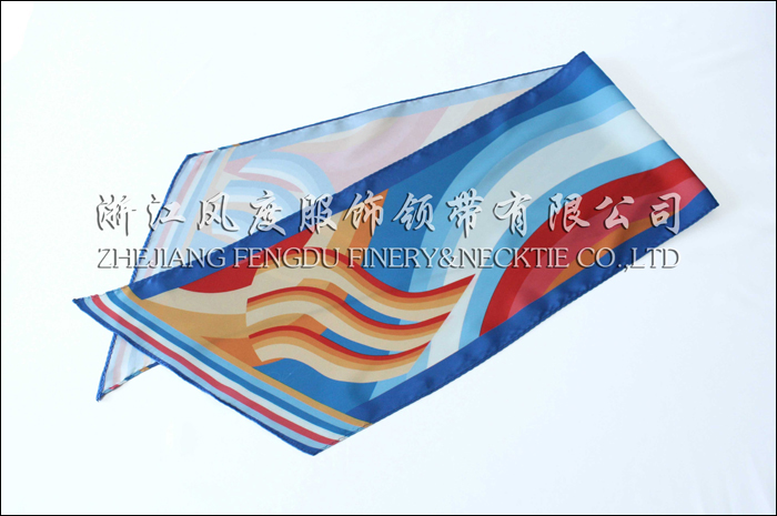 6187339_山西航空仿絲斜角長(zhǎng)巾-7.jpeg